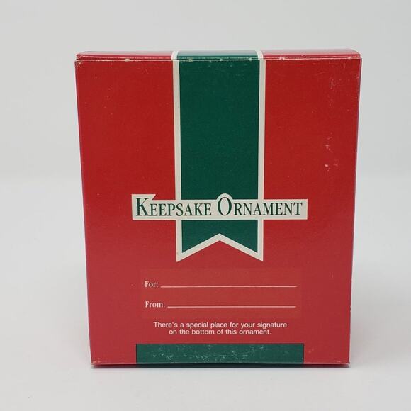 1989 Hallmark Teacher Handcrafted Keepsake Holiday Christmas Ornament. - Picture 2 of 10